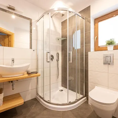 Lux-house & Jacuzzi Sauna Zakopane