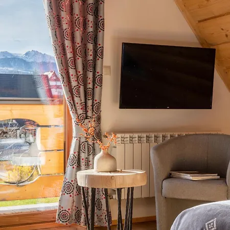 Chalet Lux-house & Jacuzzi Sauna *