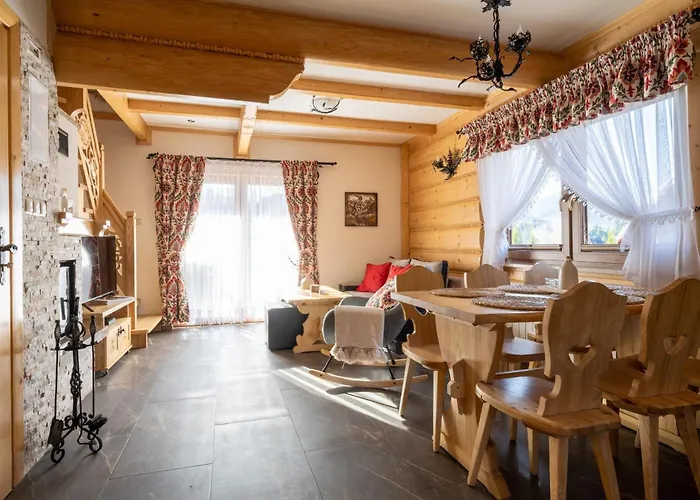 Lux-house & Jacuzzi Sauna Chalet